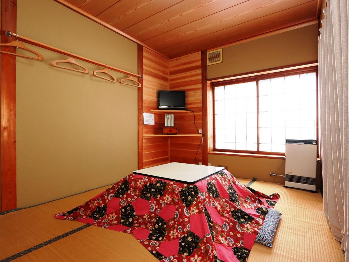 Minshuku Kojima Hotel Nozawaonsen Bagian luar foto