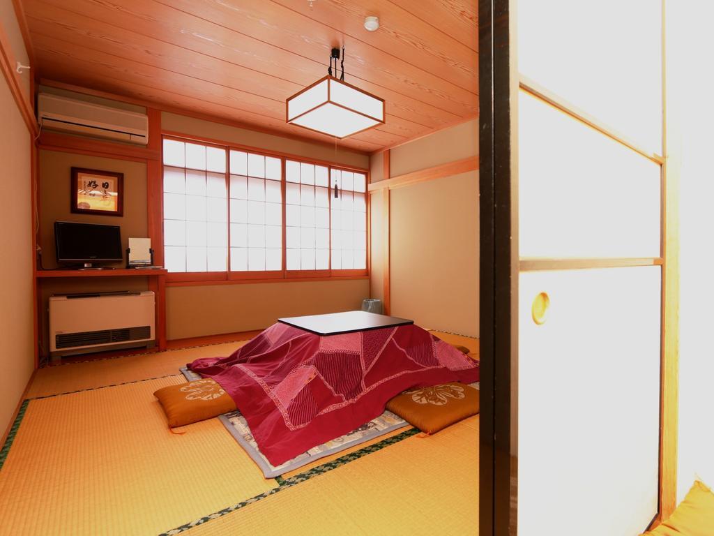 Minshuku Kojima Hotel Nozawaonsen Bagian luar foto