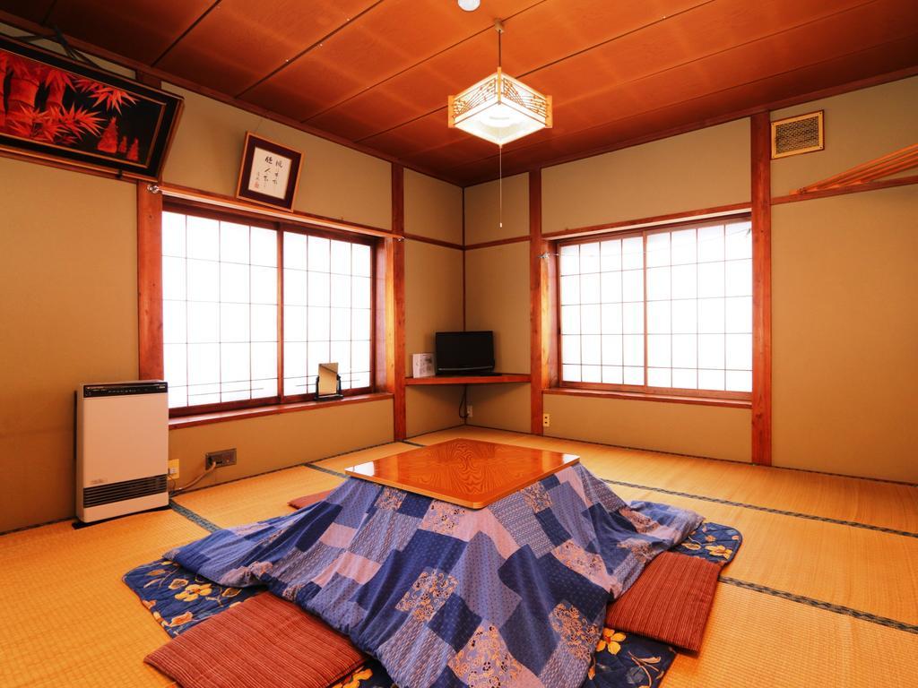 Minshuku Kojima Hotel Nozawaonsen Bagian luar foto