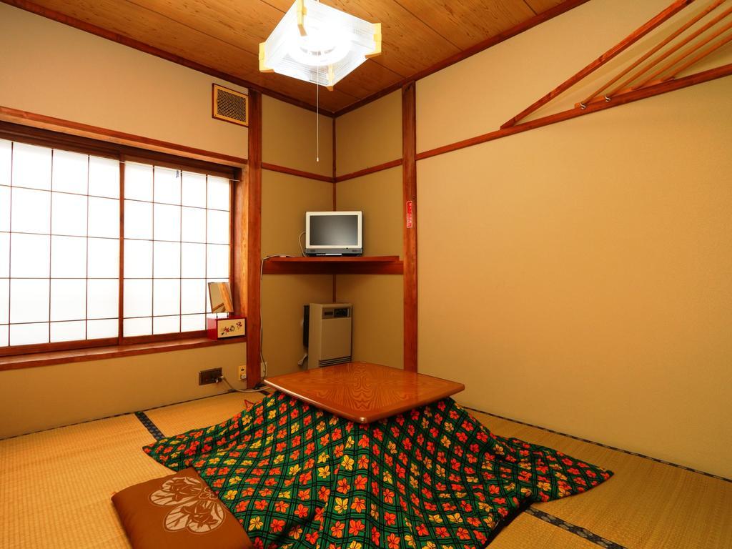 Minshuku Kojima Hotel Nozawaonsen Bagian luar foto
